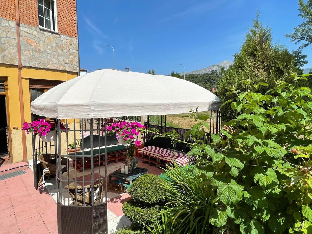 Hostel Arenos Velilla del Rio Carrion Экстерьер фото
