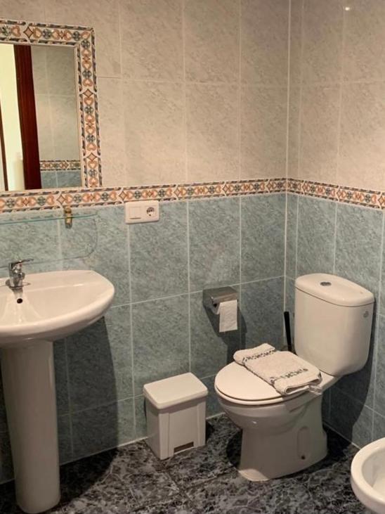 Hostel Arenos Velilla del Rio Carrion Экстерьер фото
